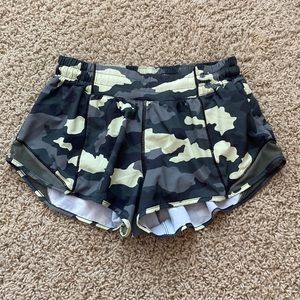 lululemon hotty-hot shorts